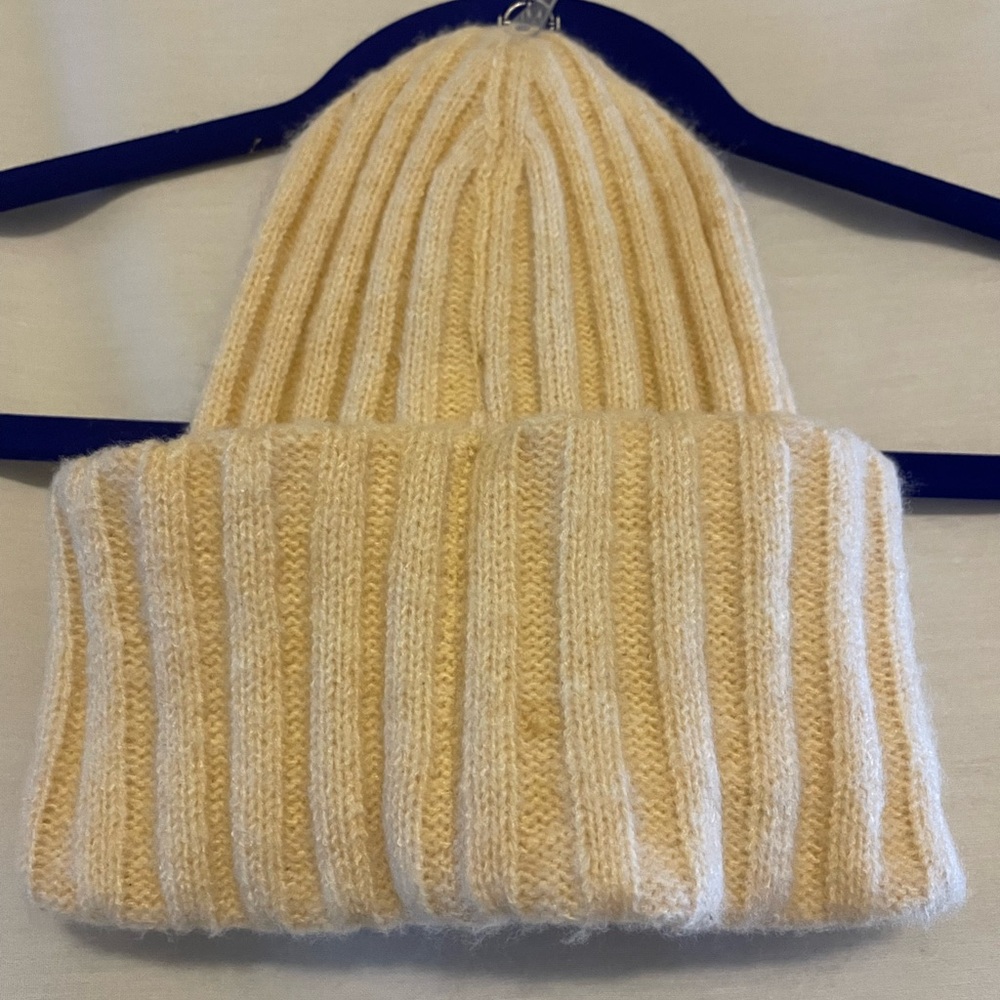 NWT On 34TH by Macy's Cream/Oat Knit Beanie Hat Size O/S